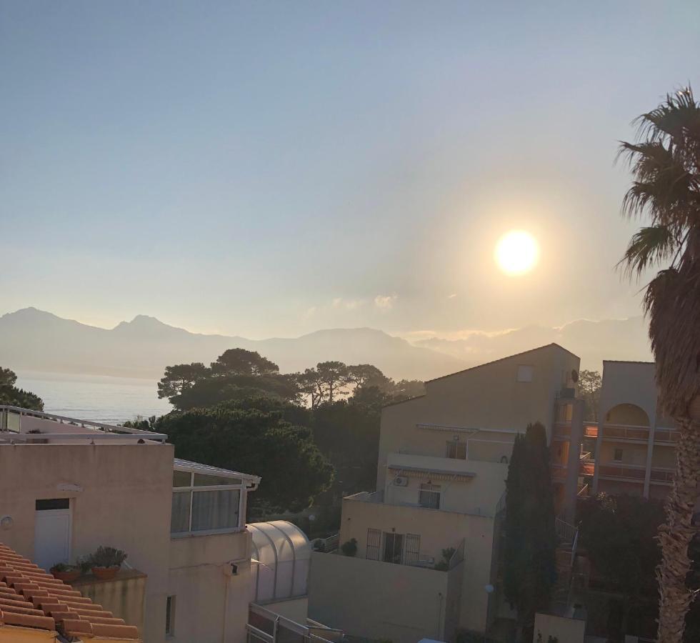 Duplex Renove Les Pieds Dans L'Eau Διαμέρισμα Καλβί Εξωτερικό φωτογραφία